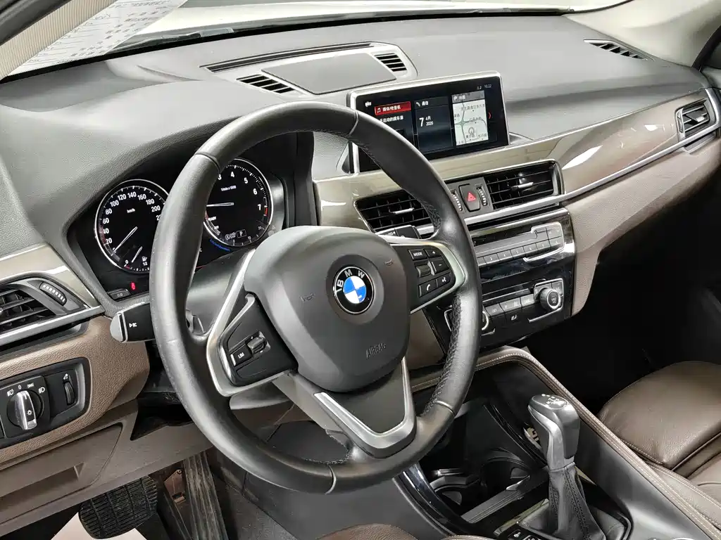 BMW X1 2019 xDrive20Li Premium