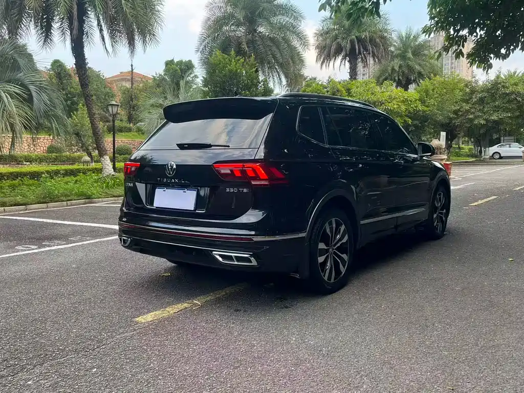 Volkswagen Tiguan L — миниатюра 7