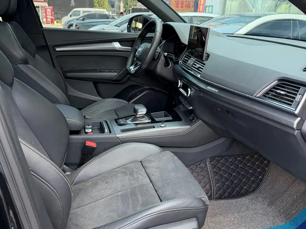 Audi Q5L Sportback 2021 40 TFSI Luxury