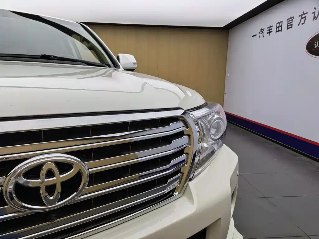 Toyota Land Cruiser 2015 4.0L V6