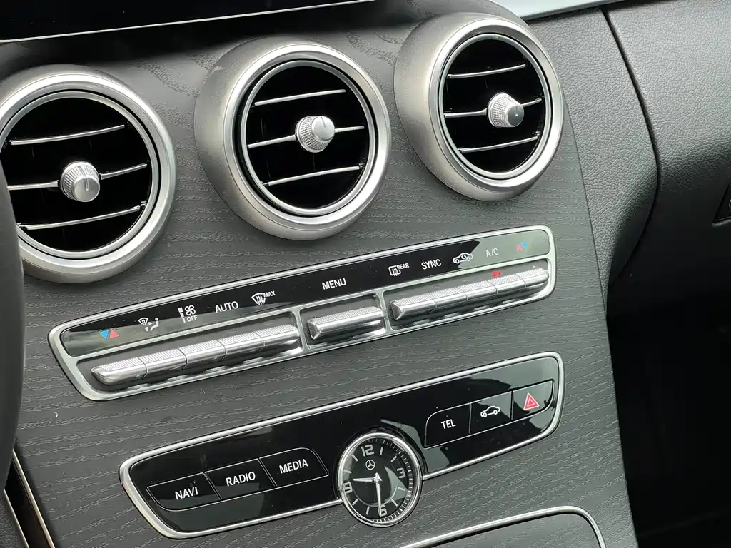Mercedes-Benz C-Class (Import) — миниатюра 14