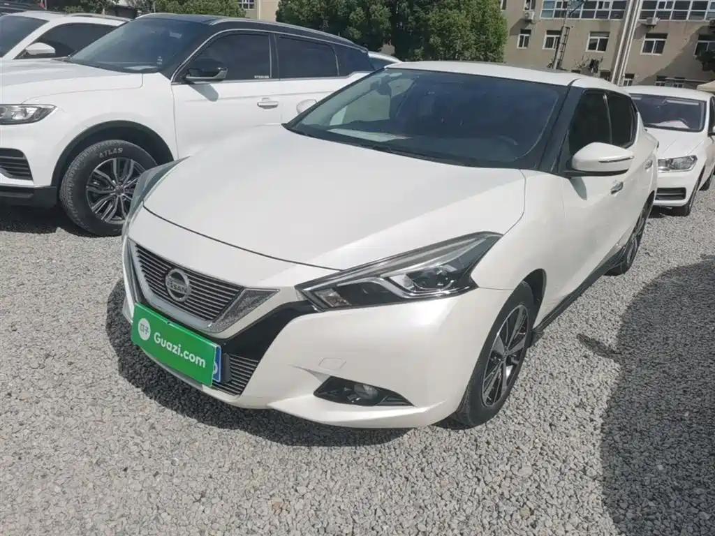 Nissan Bluebird 2018