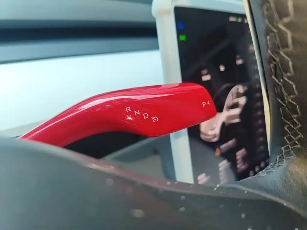 Tesla Model 3 — миниатюра 14