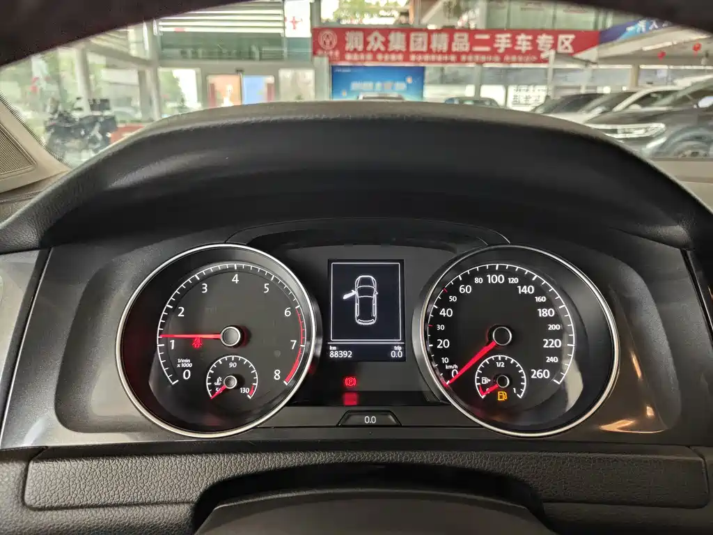 Volkswagen Golf 2018 230TSI AT Luxury