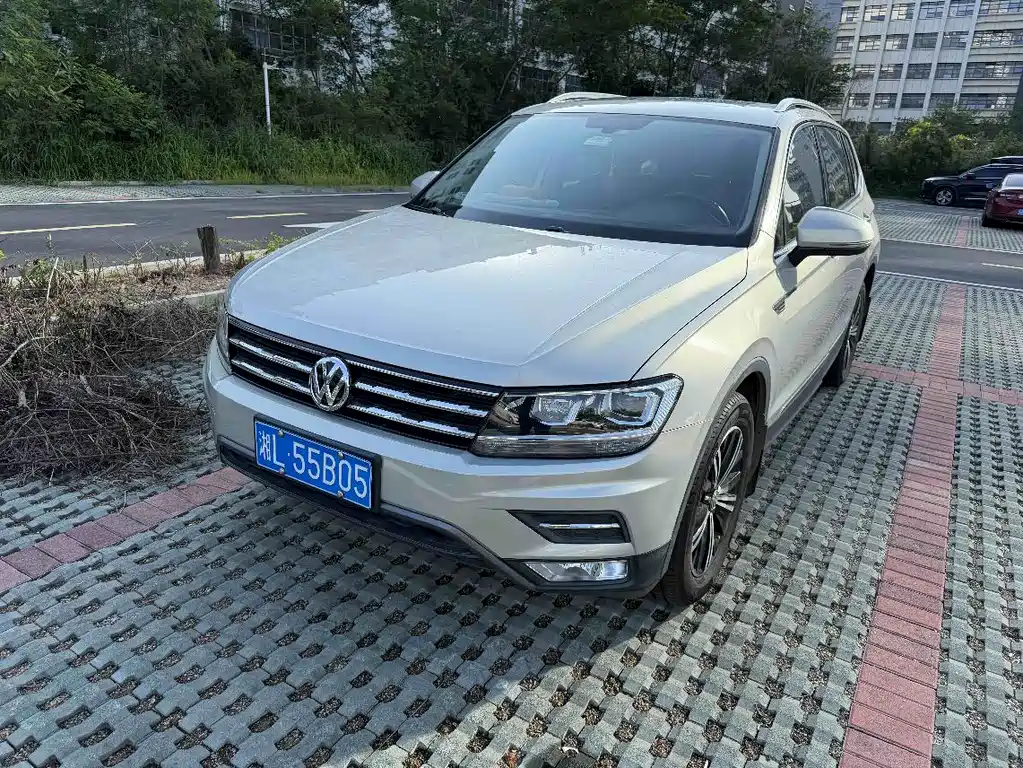 Volkswagen Tiguan L 2019