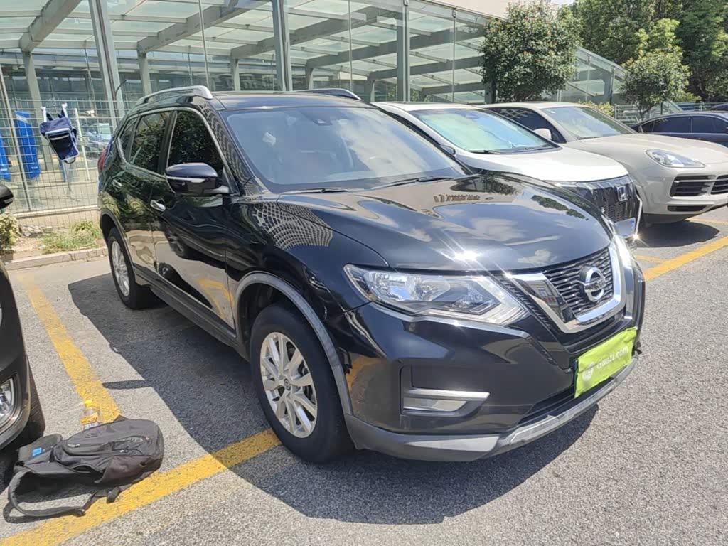 Nissan X-Trail 2.0 л 2021 г. Чёрный, пробег 33900 км