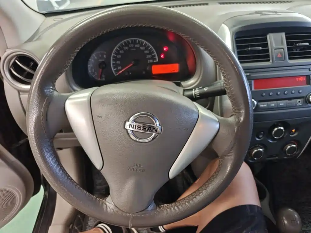 Nissan Sunny — миниатюра 11