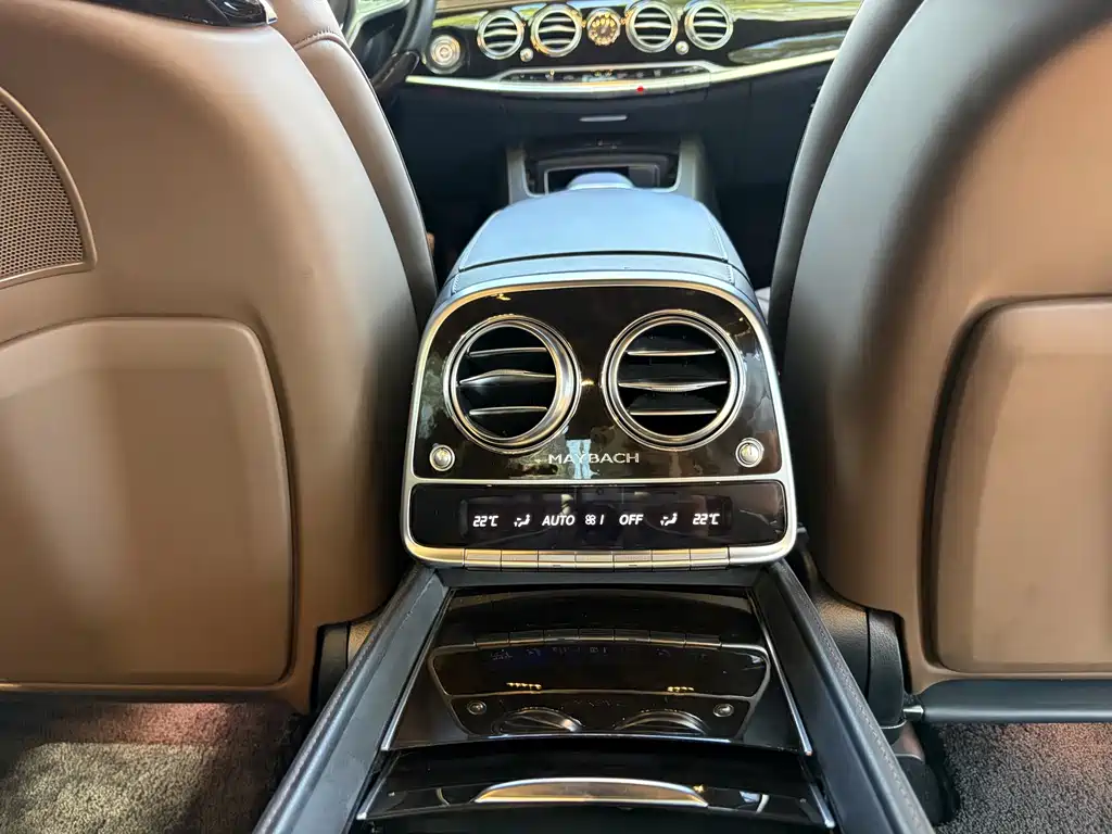 Mercedes-Benz S-Class — миниатюра 18