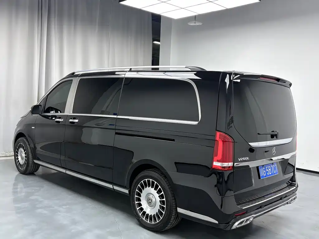 MERCEDES-BENZ V CLASS