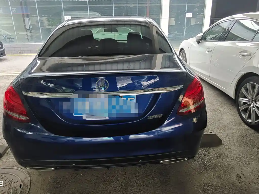 Mercedes-Benz C-Class — миниатюра 4