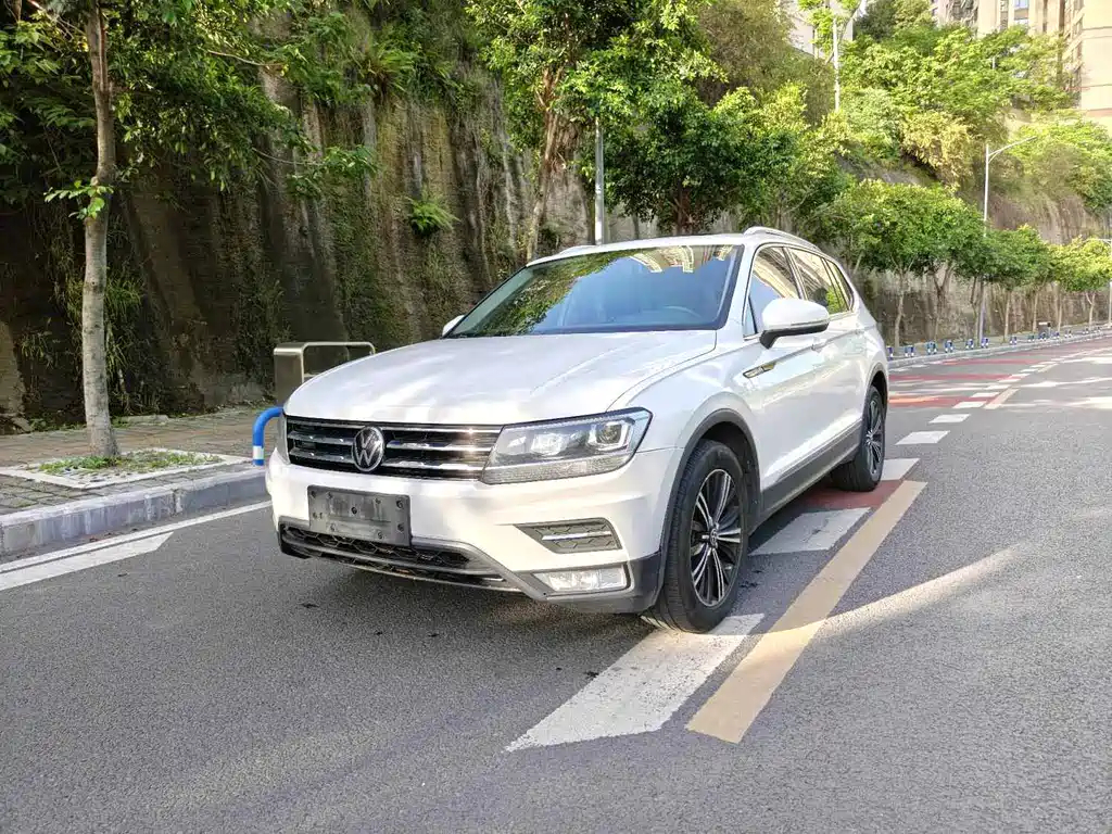 Volkswagen Tiguan L 2021