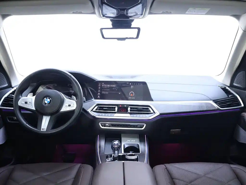 BMW X5 — миниатюра 13