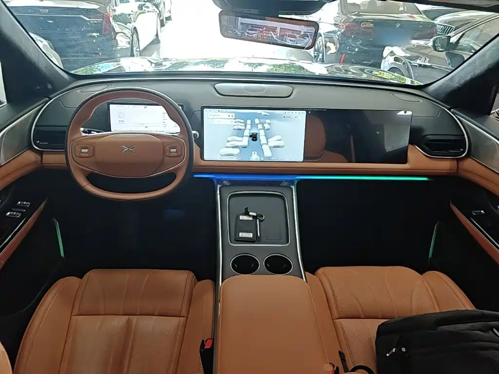 XPeng G9 — миниатюра 10