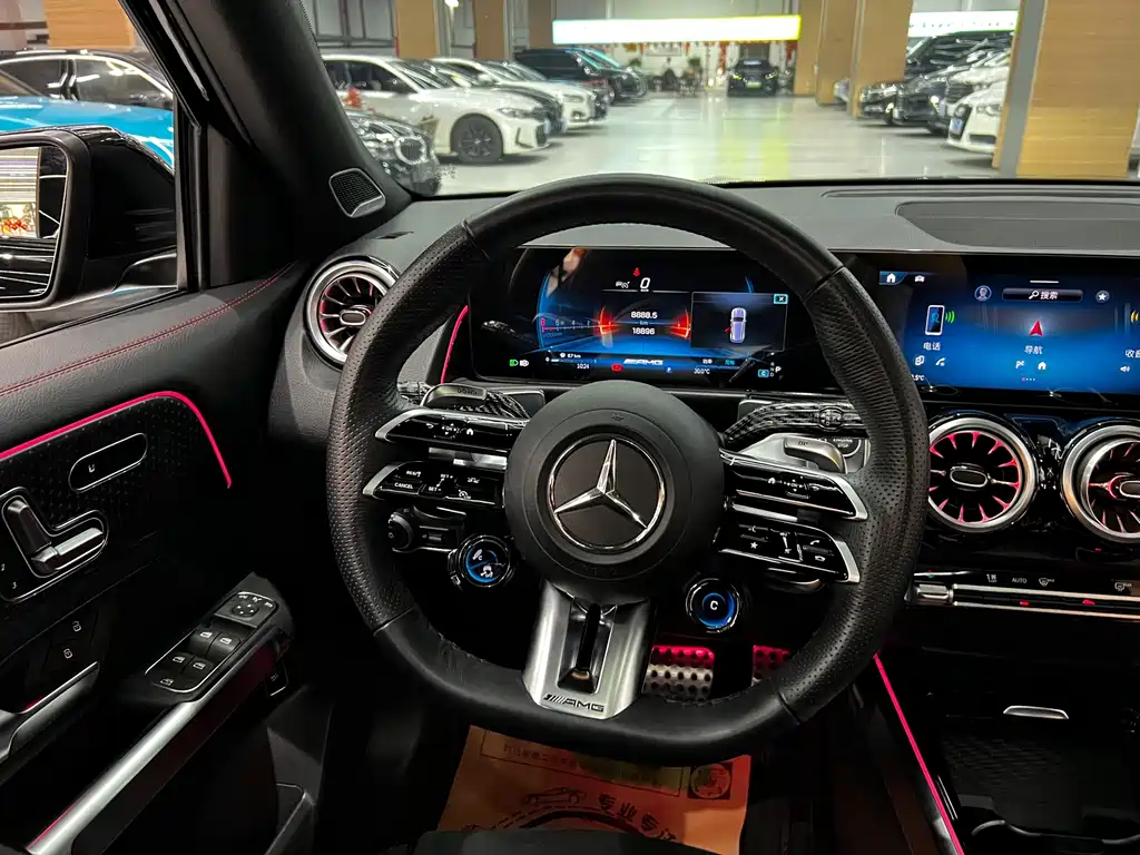 Mercedes-Benz GLB A MG 2024 AMG GLB 35 4MATIC