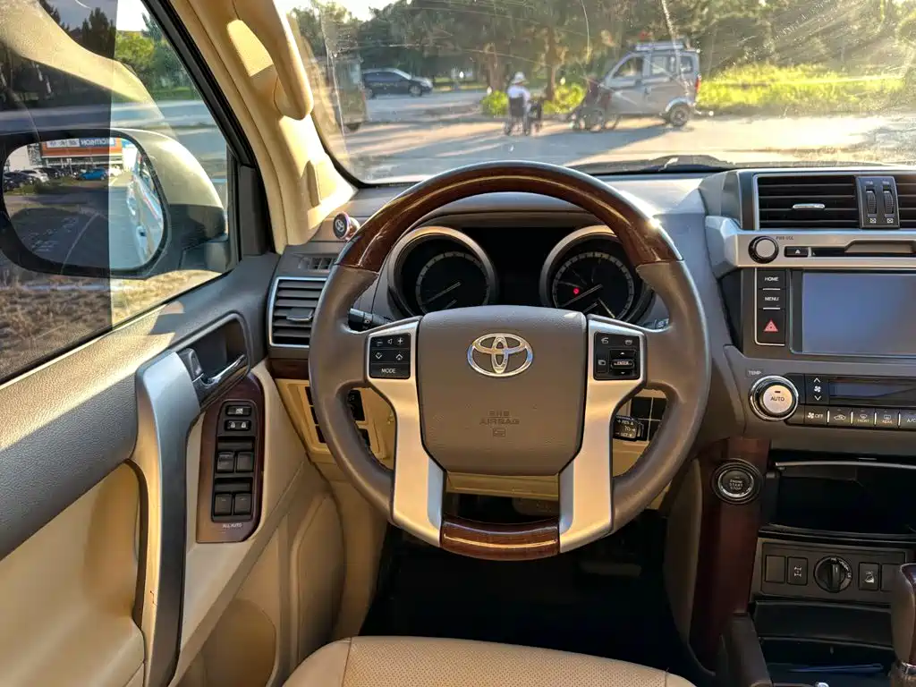 Toyota Prado — миниатюра 21