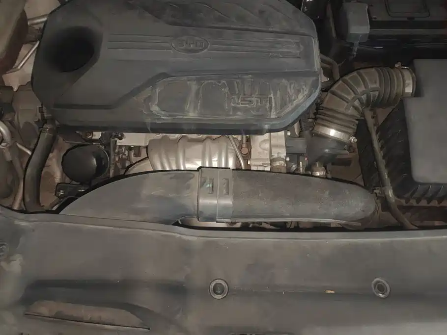 BYD MAX — миниатюра 10