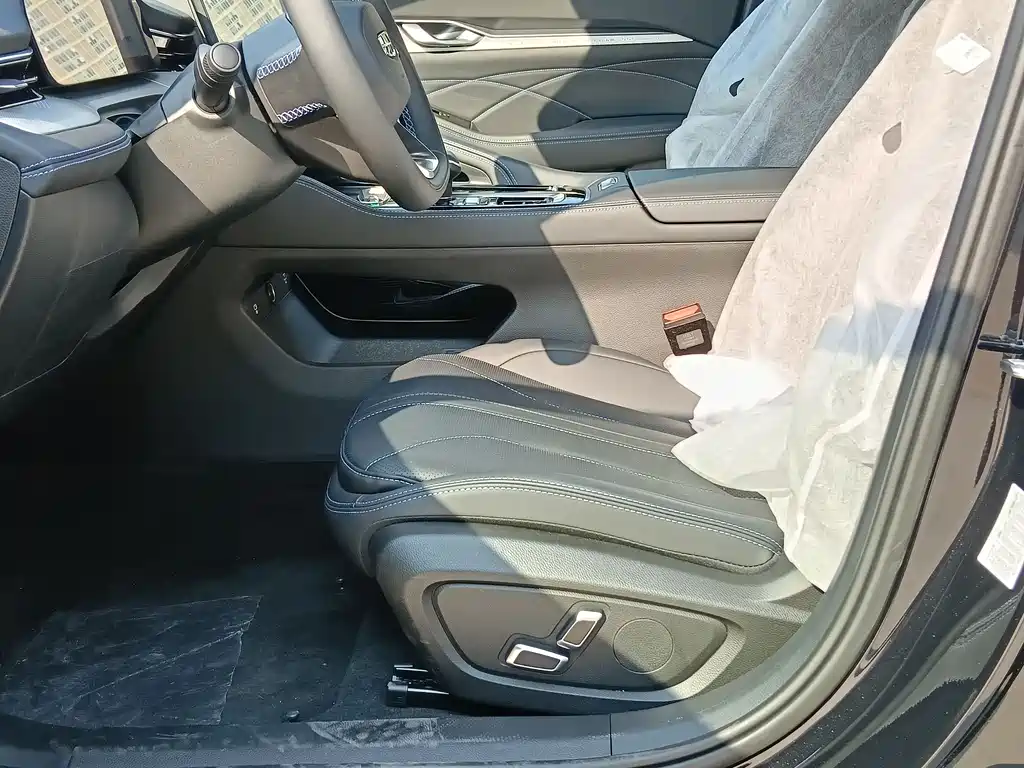 GEELY AUTOMOBILE XINGRUI