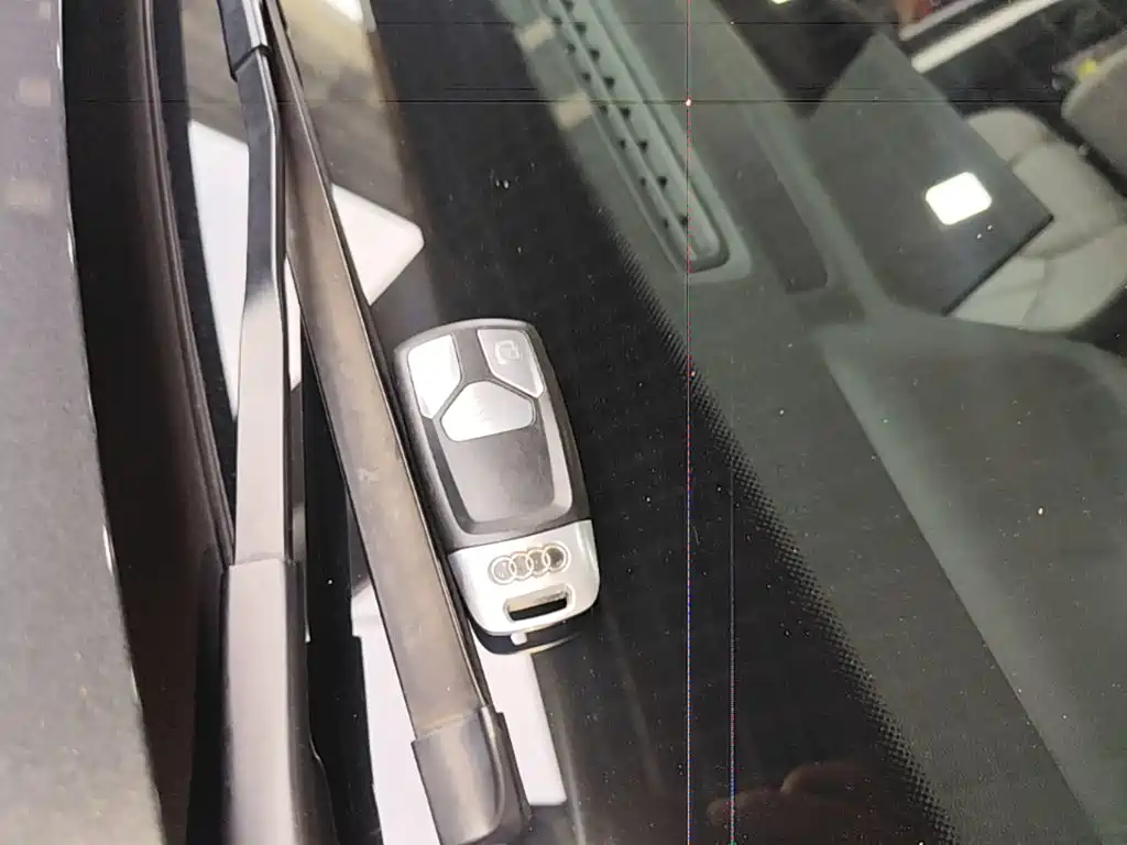 Audi Q5L — миниатюра 9