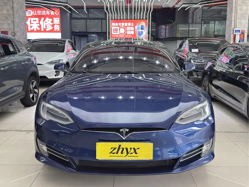 Tesla Model S — миниатюра 2