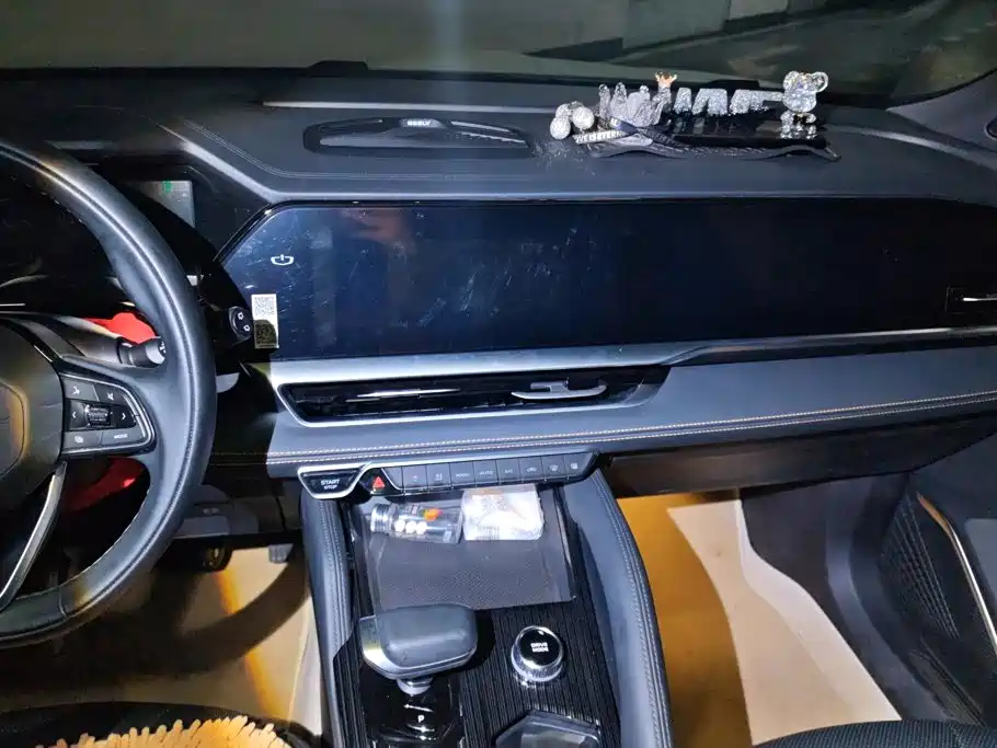 Geely Xingyue L — миниатюра 13