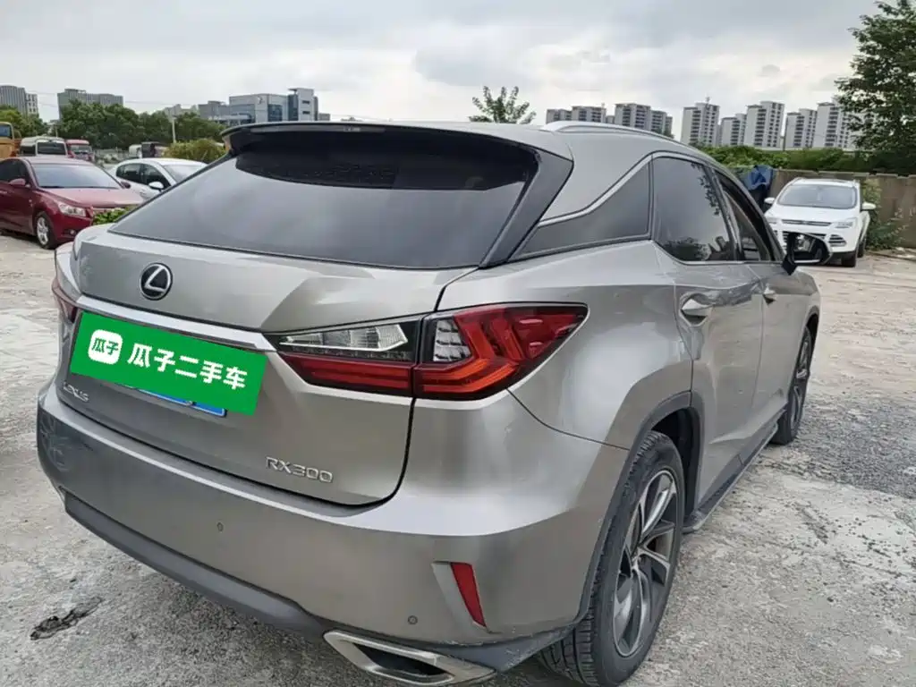 Lexus RX — миниатюра 7