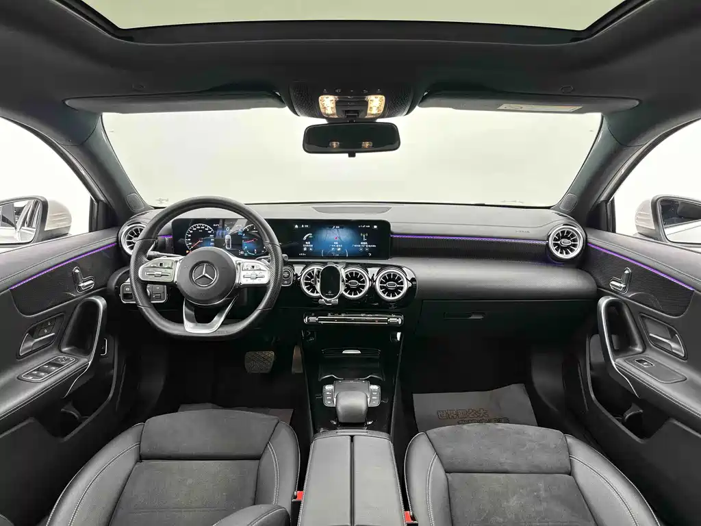 Mercedes-Benz A-Class — миниатюра 8