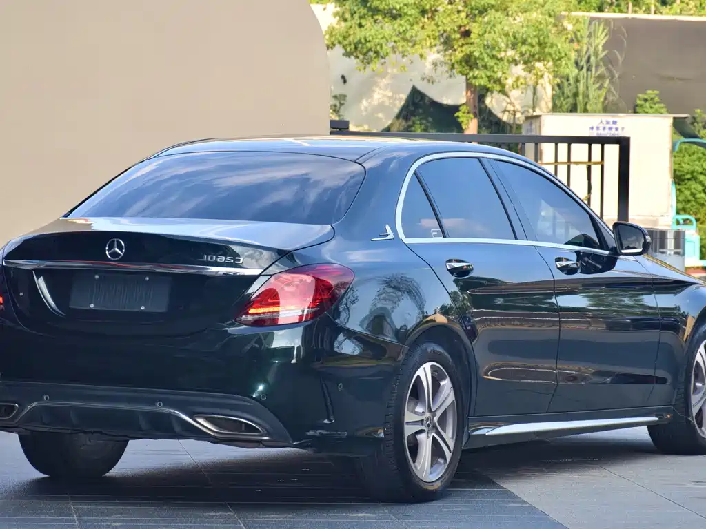 Mercedes-Benz C-Class — миниатюра 9