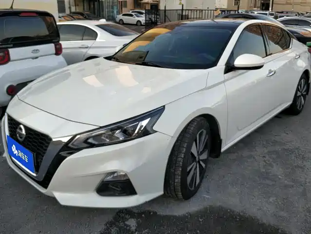 NISSAN TEANA