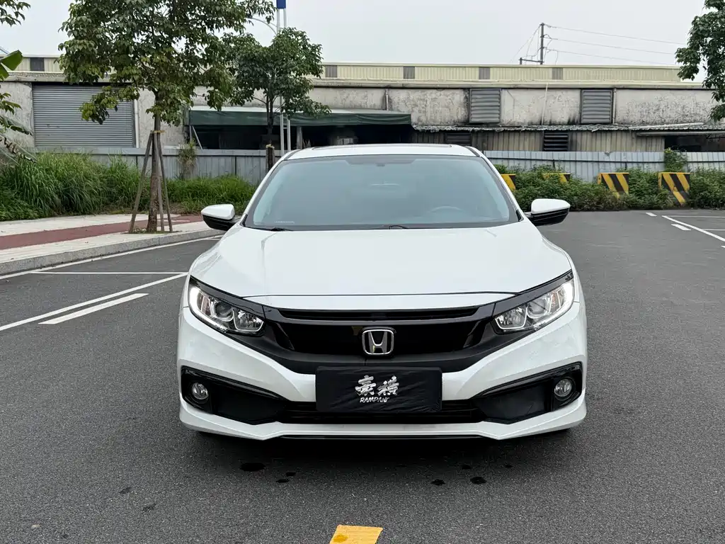 Honda Civic 2019 220TURBO CVT V