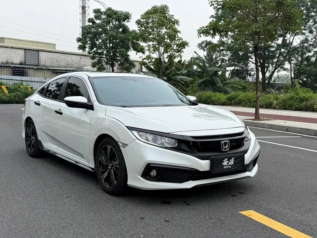 Honda Civic 2019 220TURBO CVT V