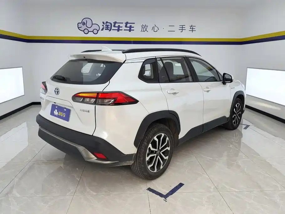 Toyota Frontlander — миниатюра 3
