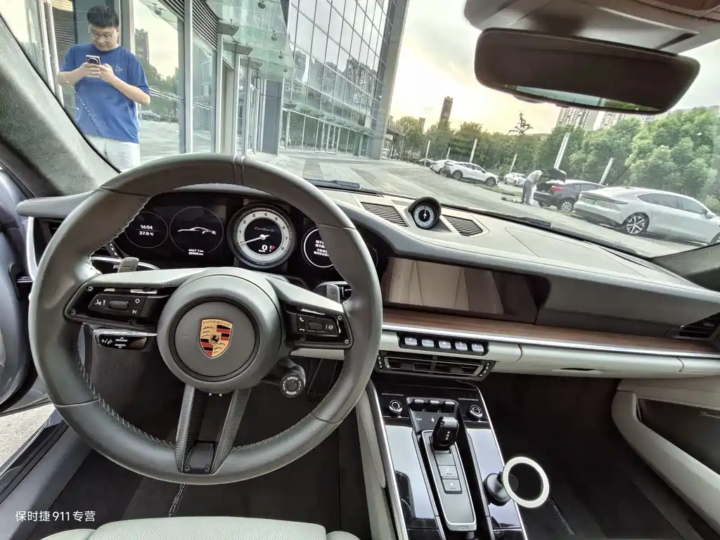 Porsche 911 — миниатюра 11