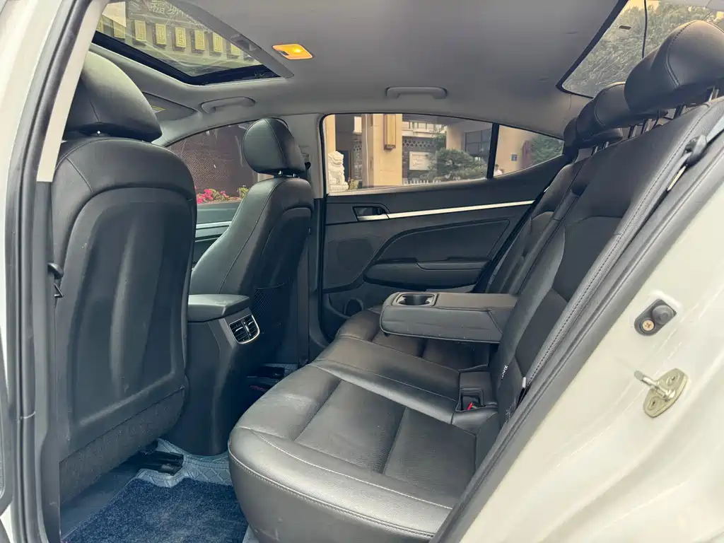 Hyundai Elantra 2020 1.5L CVT Elite
