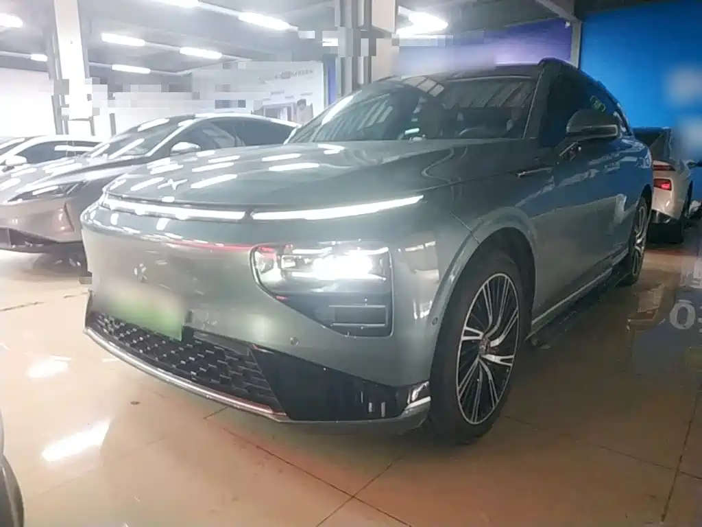 XPeng G9 — миниатюра 2