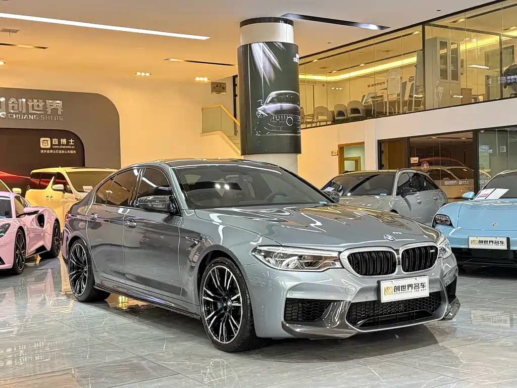 BMW M5