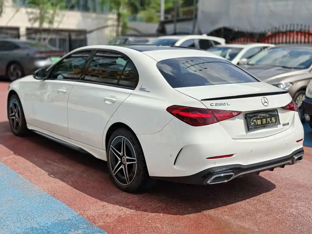 Mercedes-Benz C-Class — миниатюра 4