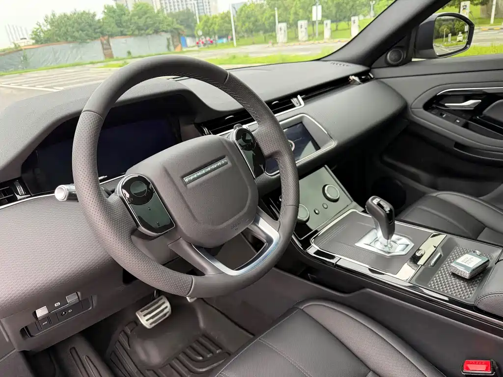 Land Rover Evoque — миниатюра 6