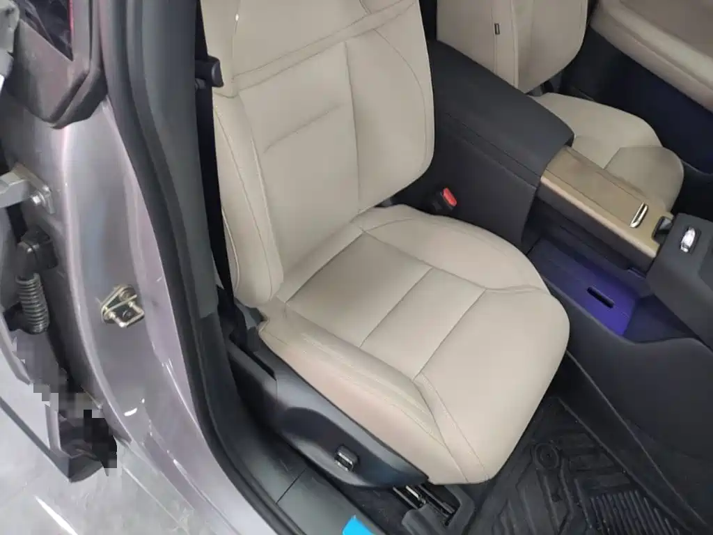 Volvo гибрид Volvo XC70 plug-in — миниатюра 25