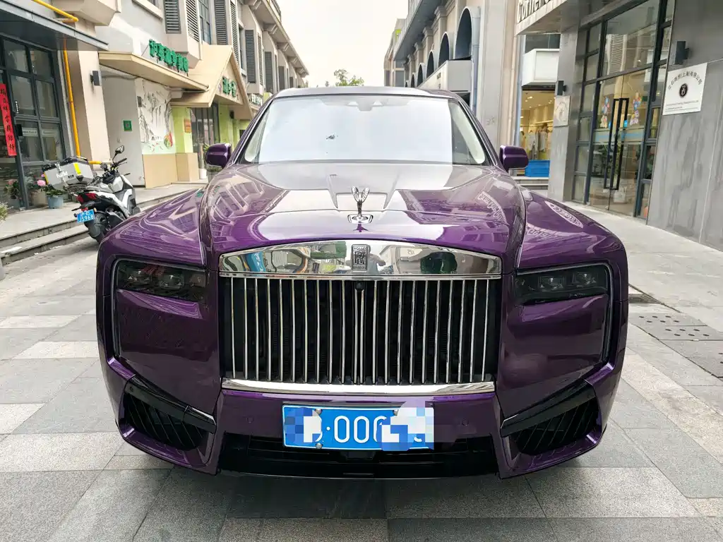 Rolls-Royce Cullinan — миниатюра 4