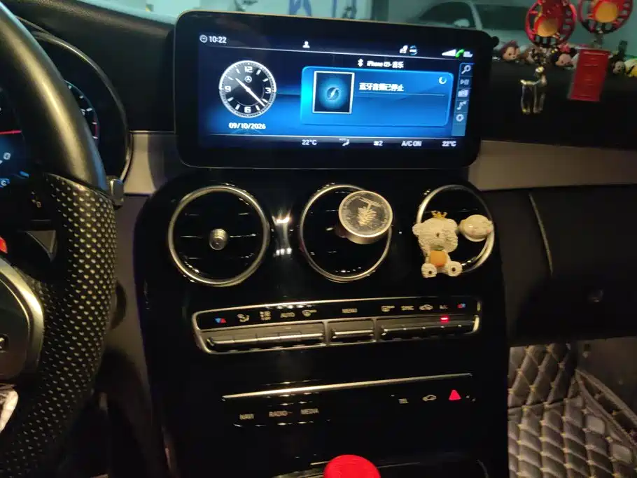 Mercedes-Benz C-Class — миниатюра 13
