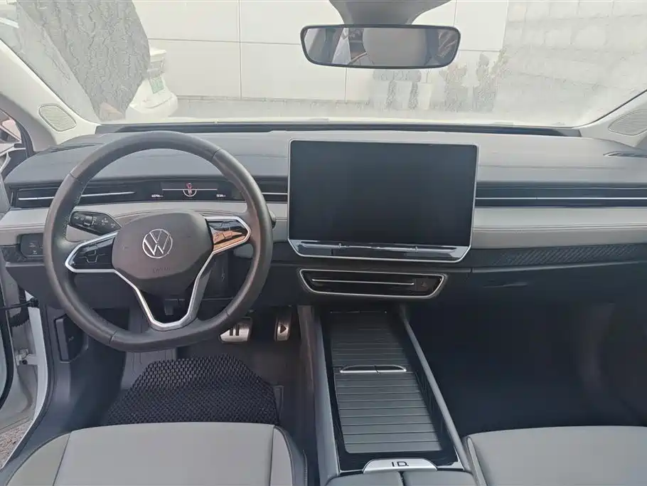 VOLKSWAGEN ID.7 VIZZION