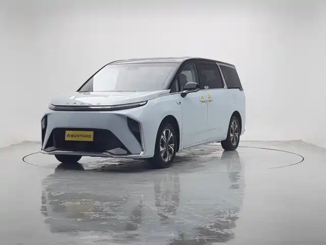 saic-maxus everyone-9