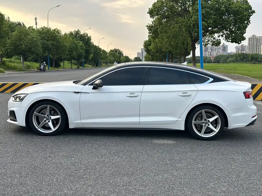 Audi A5 (Import) — миниатюра 7