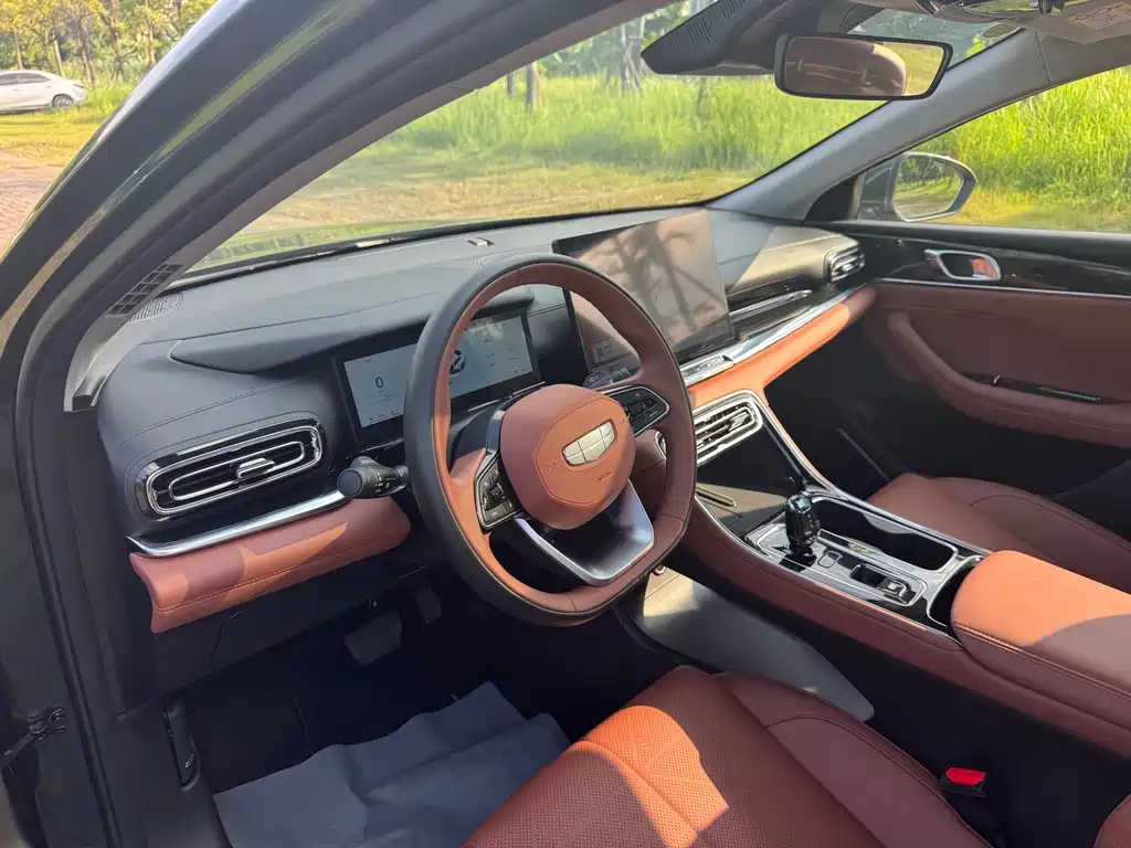 Geely Emgrand - фото 15