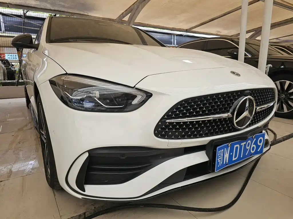 Mercedes-Benz C-Class 2023