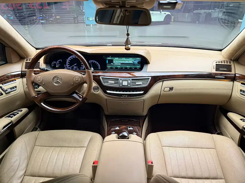 Mercedes-Benz S-Class — миниатюра 9