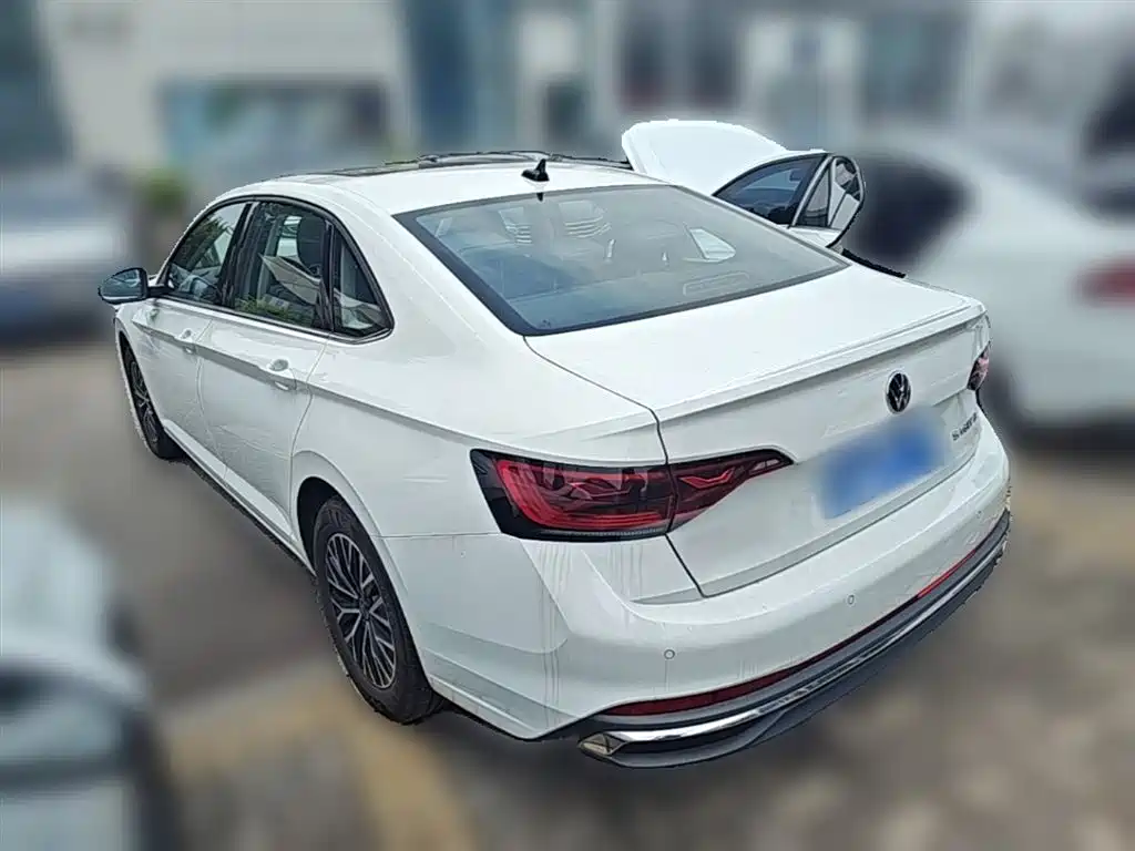 Volkswagen Sagitar 2025 200TSI DSG