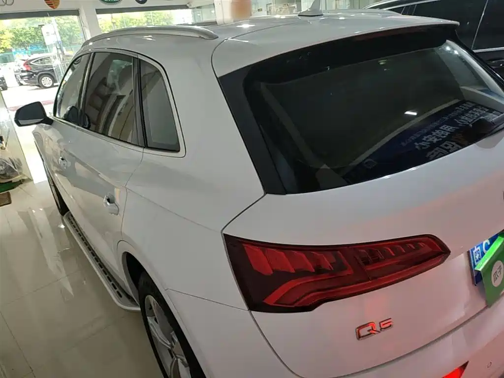 Audi Q5L 2018 40 TFSI V