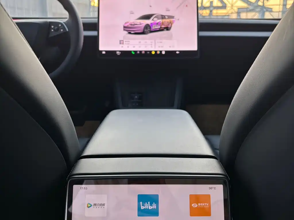 Tesla Model 3 — миниатюра 9