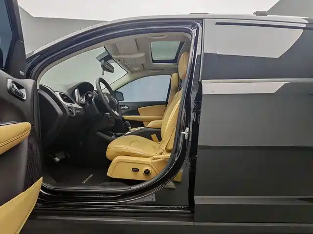 Dodge Journey — миниатюра 14